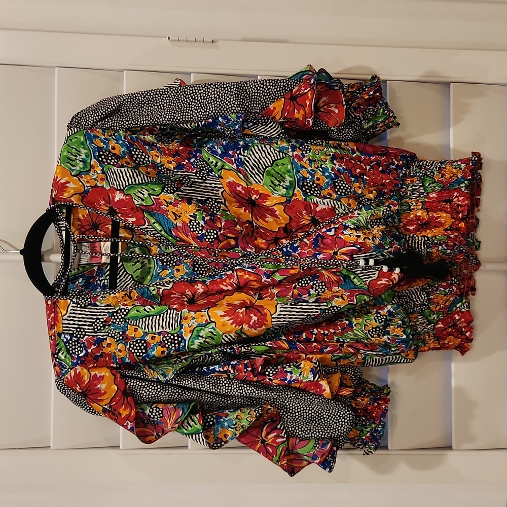 Neiman Marcus Vintage Montage Petite Blouse Floral Polka Dot